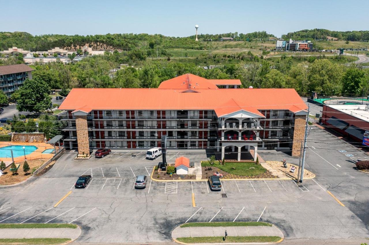 Americana Inn A Travelodge By Wyndham Pigeon Forge Bagian luar foto