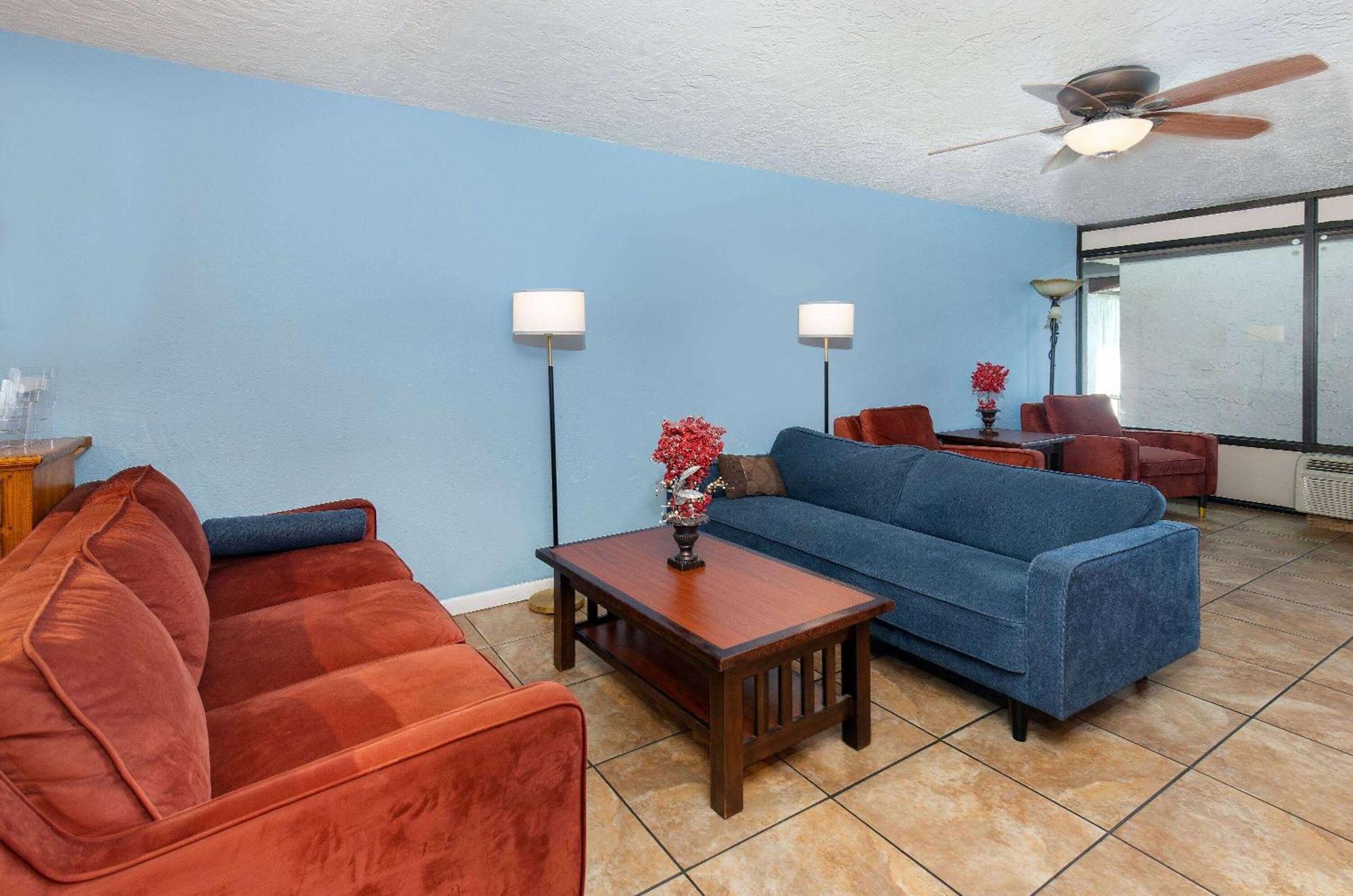 Americana Inn A Travelodge By Wyndham Pigeon Forge Bagian luar foto