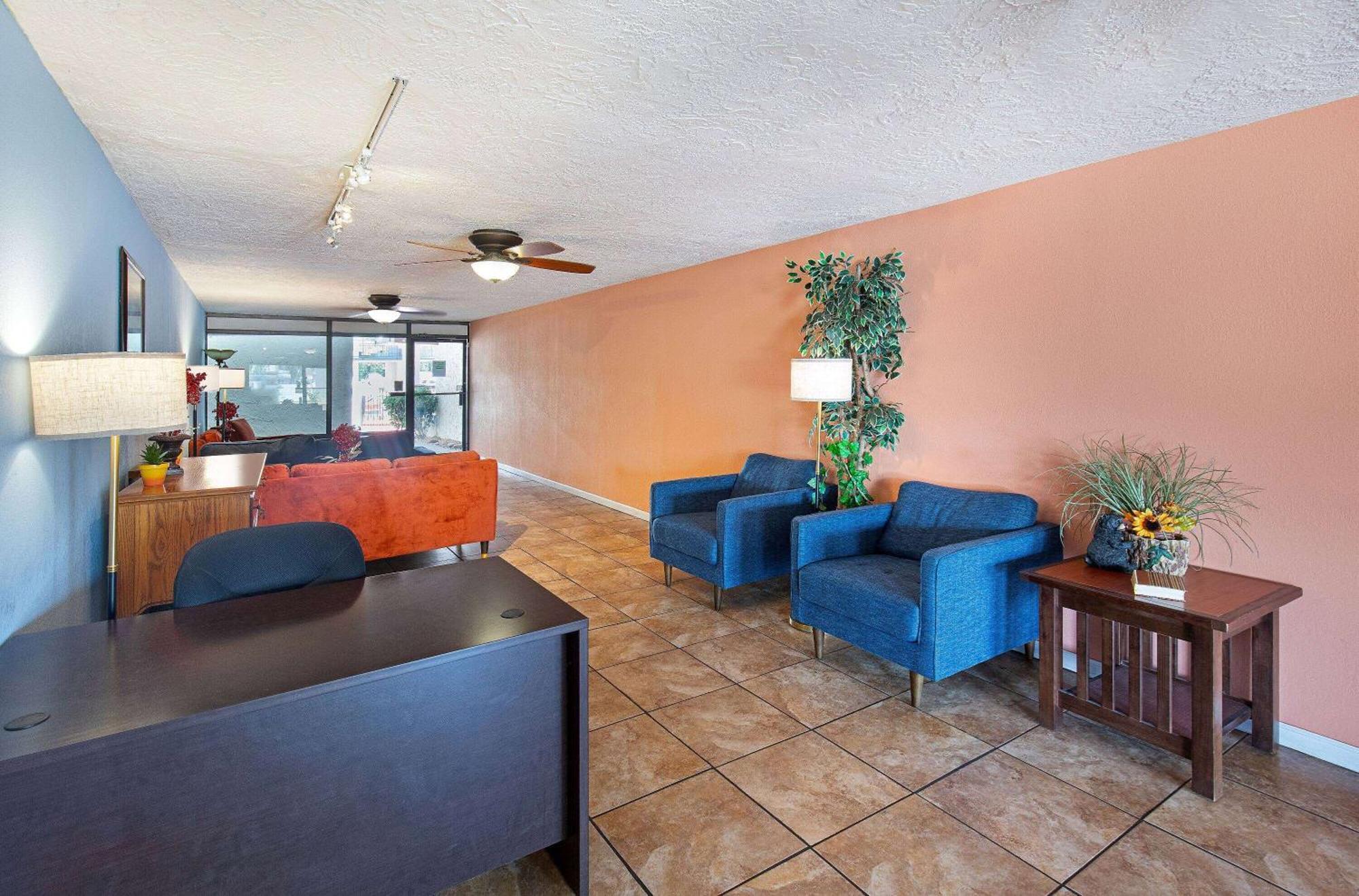 Americana Inn A Travelodge By Wyndham Pigeon Forge Bagian luar foto
